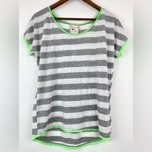 Pink Rose size Large Women’s White Gray Green Striped Short Sleeve T-shirt